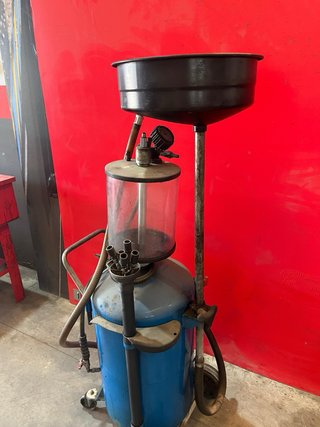 Recogedor de aceite para taller