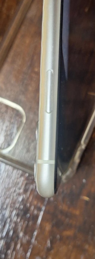 iPhone 11 128 GB. Solo spedizioni
