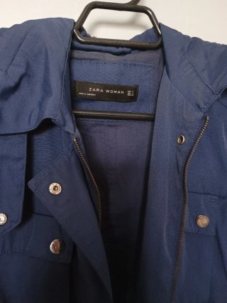Chaqueta Zara Talla S/M amplio.