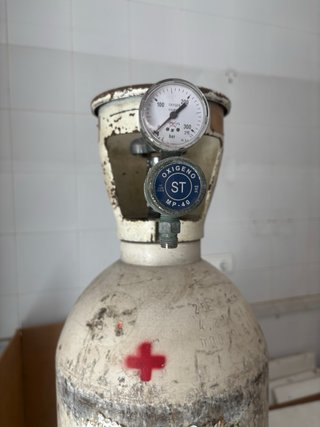 Botella de oxígeno con manómetro