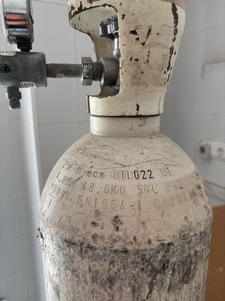 Botella de oxígeno con manómetro