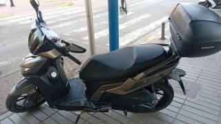 Moto Scooter Gris