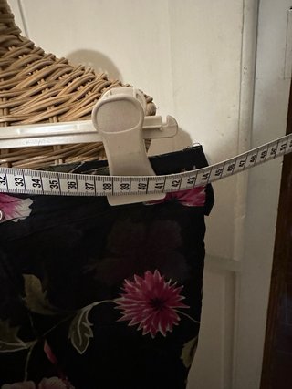 Pantaloni lunghi floreali neri e rosa
