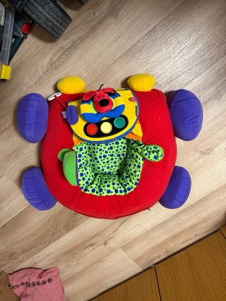 Trona de juegos para bebé