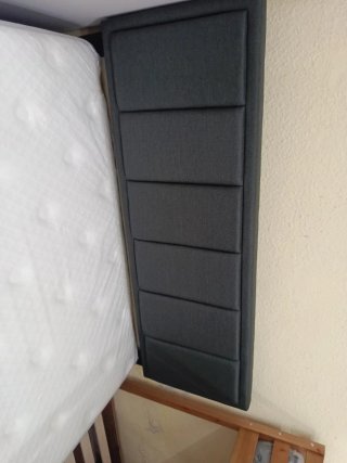 Base de cama tapizada con cabezal 150x190