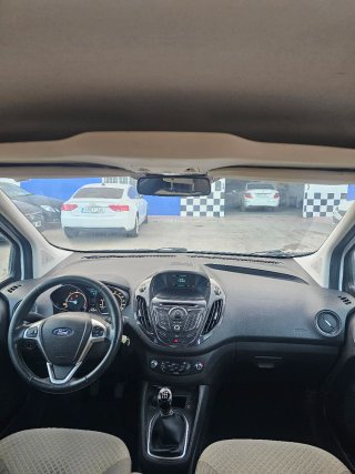 Ford E-Tourneo Courier 2015