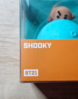 BTS Luz nocturna BT21 Line friends Shooky. Miniso