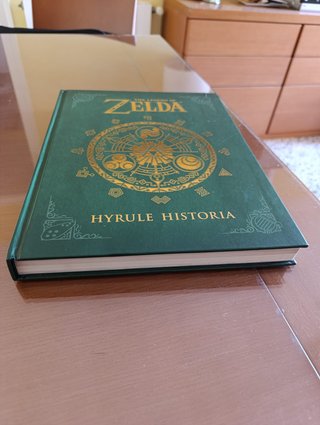 Libro Zelda Hyrule Historia (Inglés)