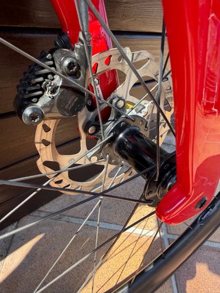 Bicicleta Pinarello Paris Roja