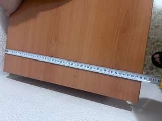 Escritorio grande con cajonera y armarios