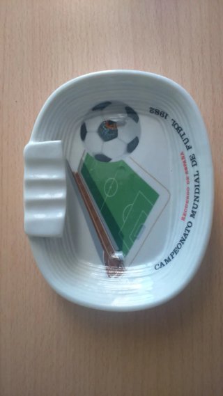 Cenicero Mundial Fútbol España 1982.