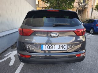 KIA Sportage 2016. 1 solo propietario. pegatina C