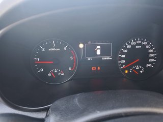 KIA Sportage 2016. 1 solo propietario. pegatina C