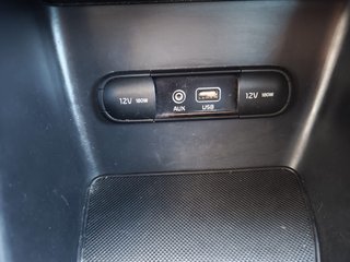 KIA Sportage 2016. 1 solo propietario. pegatina C