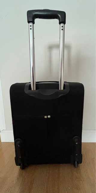 Maleta de cabina negra