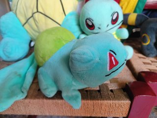 Lote muñecos peluches pokemon años 90