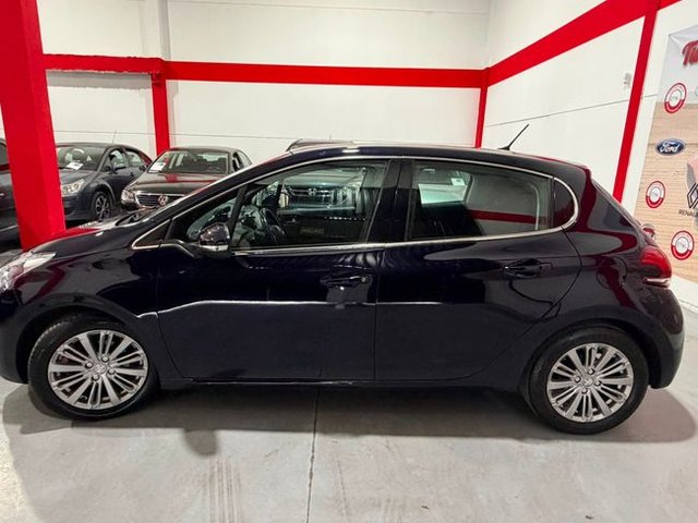 Peugeot 208 208 5p Allure 1.6 BlueHDi 100