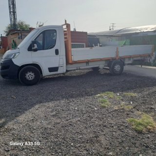 Portes materiales de construcción