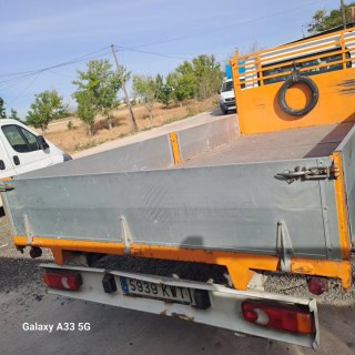 Portes materiales de construcción
