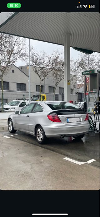 Mercedes-Benz Clase C 2002, 192 cv, 260000 km