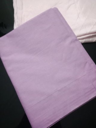 Juego de sábanas rosa y lila