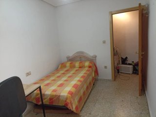 Habitacion. En piso compartido de estudiantes