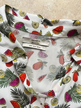 Camisa Pull&Bear Frutas Talla M