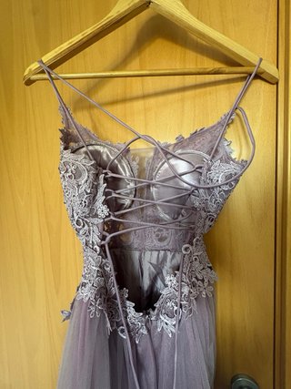 Vestido morado de quinceañera