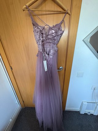 Vestido morado de quinceañera