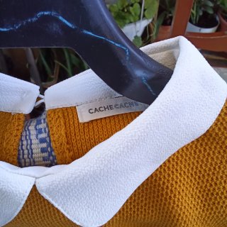 Jersey punto cuello Peter Pan mostaza