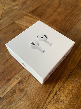 Airpods 4 Nuovi Bianchi