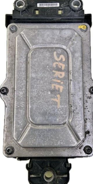 Renault 21706129 centralita ecu t-series