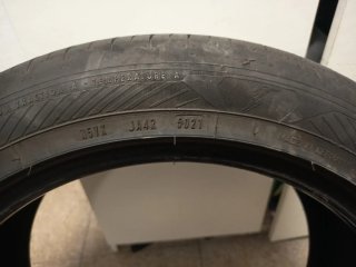 Neumático Goodyear 215/50 R18 92V