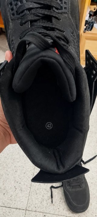 Zapatillas Jordan Negras Talla 42