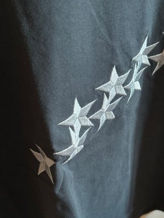 Camiseta Cold Culture estrellas gris