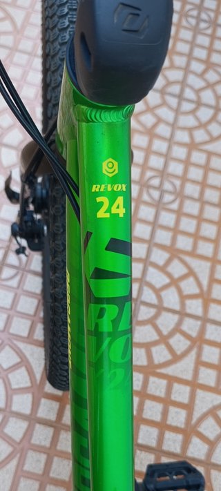Bicicleta Bergamont Revox 24" Lite Boy Disc.