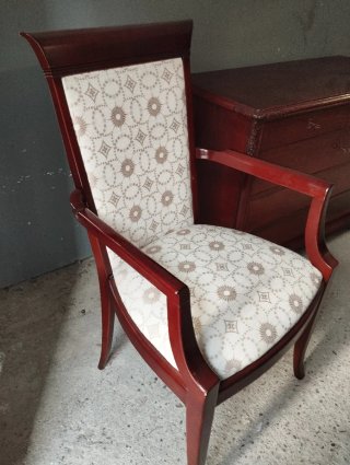 Sillón inglés tela y madera beige