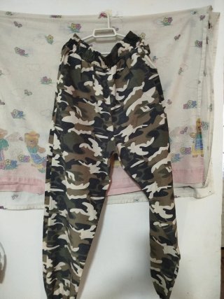 Pantalón militar camuflaje