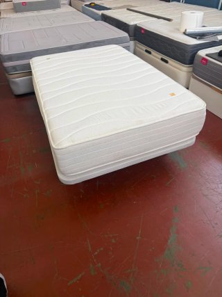 Base tapizada + Colchón Pikolin Visco 120x190