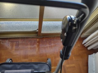 Andador Carlett con asiento gris oscuro