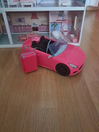 Casa de muñecas de madera