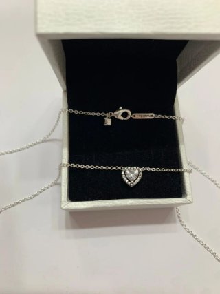 Collar Pandora Corazón Brillante Plata blanco