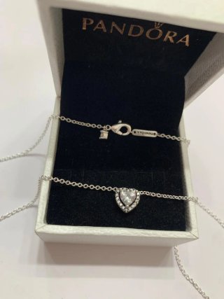 Collar Pandora Corazón Brillante Plata blanco