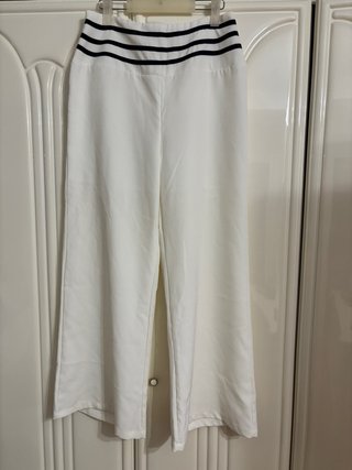 Pantalon palazzo blanco con rayas marineras