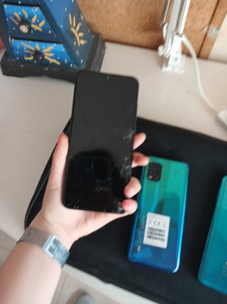 3 móviles para reparar o piezas