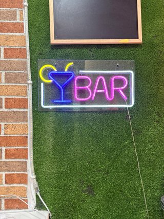 Letrero Luminoso BAR