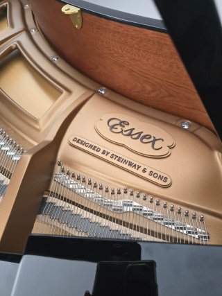 Piano de cola Essex EGP-155 Steinway