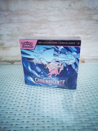 Set Allenatore Fuoriclasse Pokémon Caos Nascente