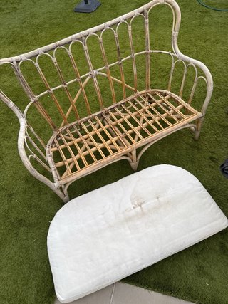Sofá y mesa de ratán para jardín MASTHOLMEN