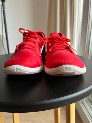 Zapatillas Under Armour Rojas Mujer